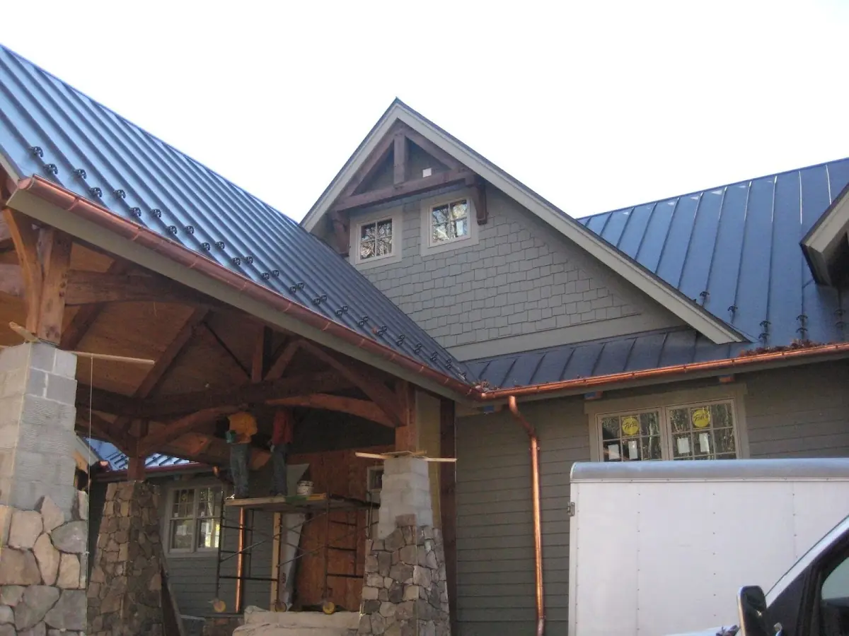 Craftsman Roofing team delivering quality roofing work in Glenwood Estates